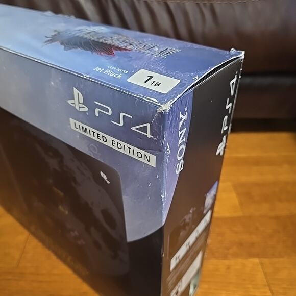 Sony PlayStation 4 PS4 Final Fantasy XV 15 Luna Edition Console System Steelbook - Picture 6 of 16